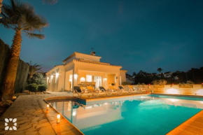Villa Baladrar by Abahana Villas